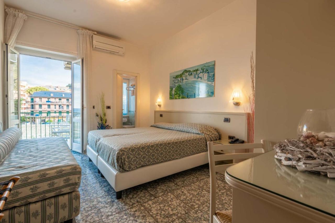 Hotel Riviera дева Марина Экстерьер фото